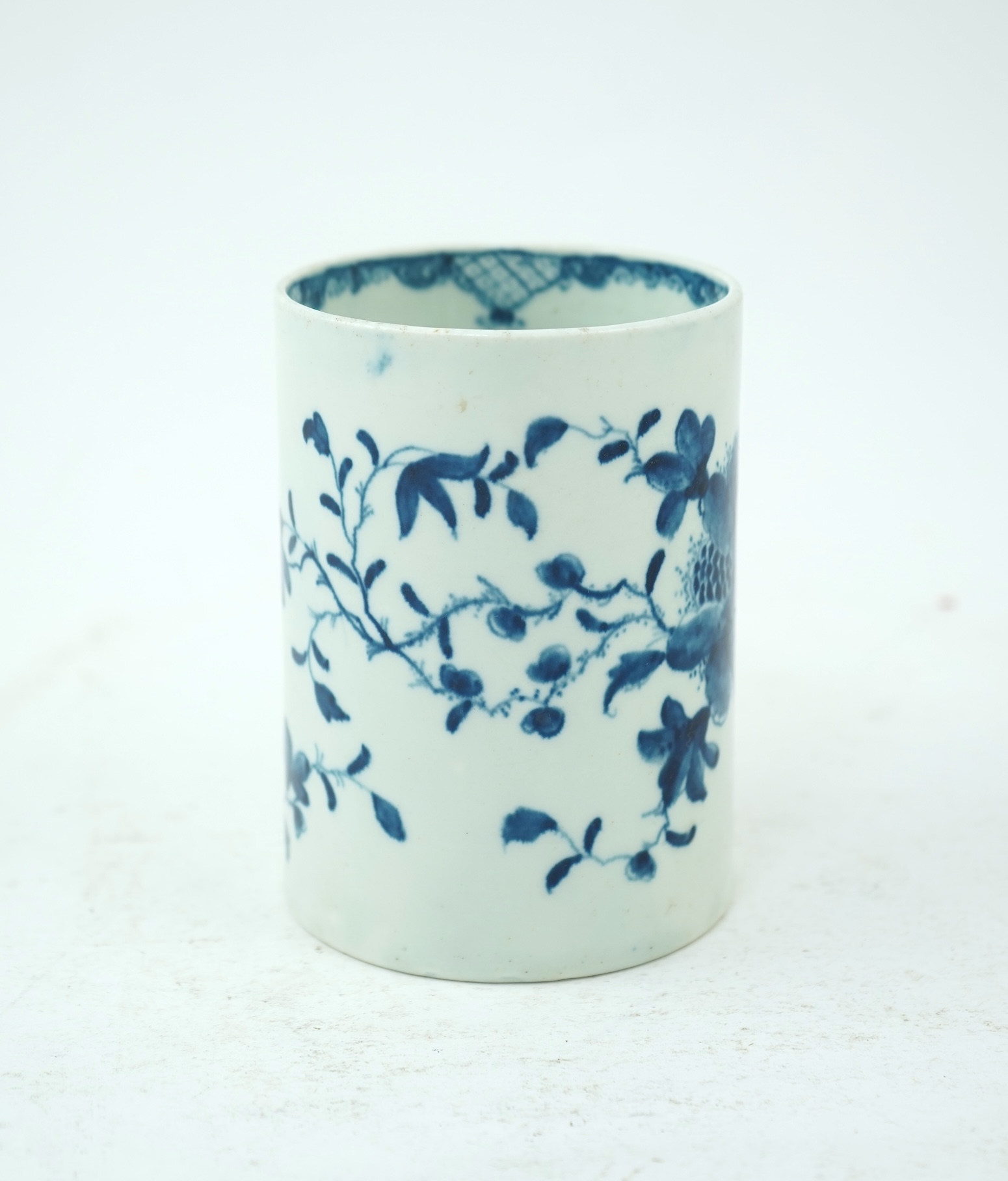 A Worcester blue and white Mansfield pattern mug, c.1760